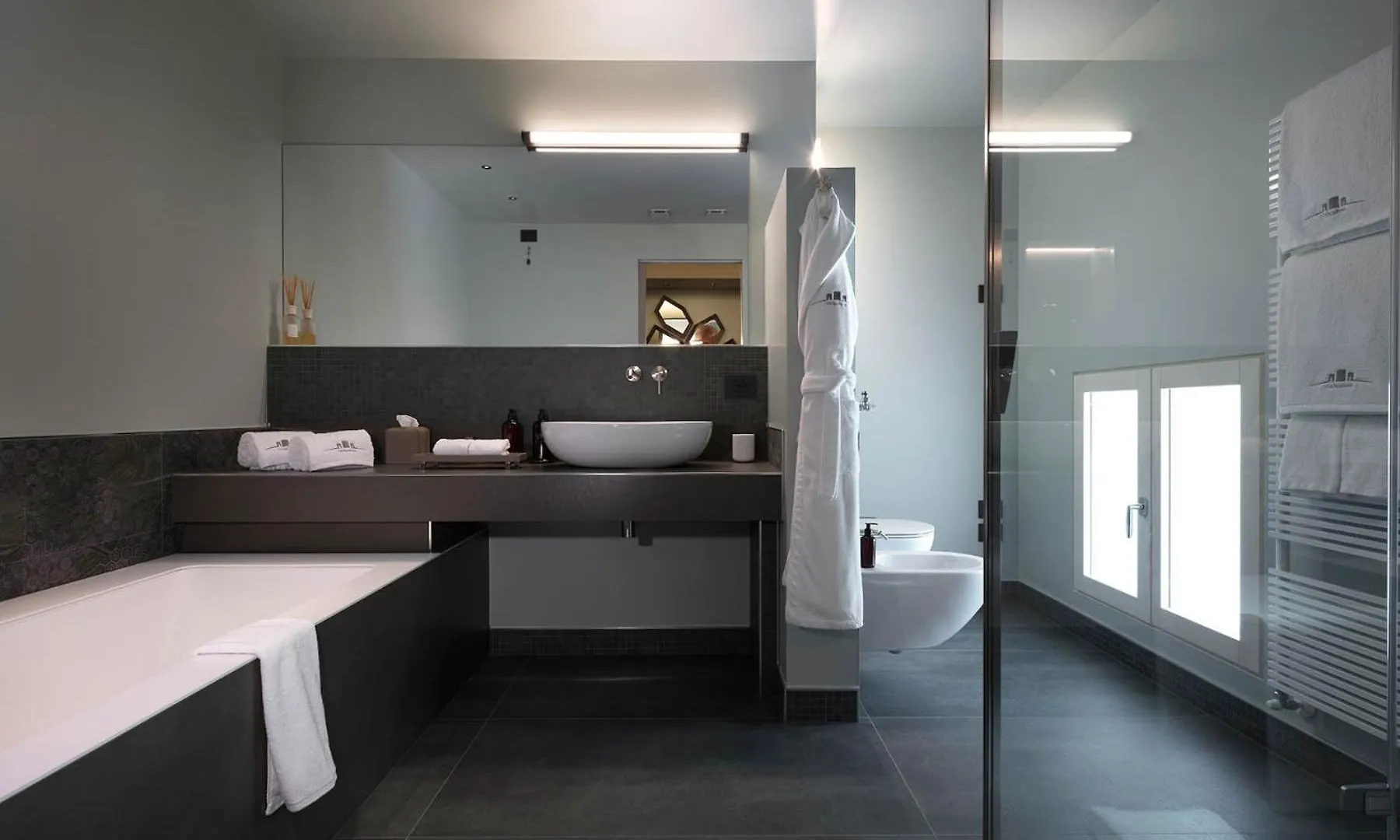 Ca' Apollonio Heritage Romano D'Ezzelino Hotel
